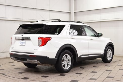 Used 2021 Ford Explorer XLT w/ Equipment Group 202A image 8
