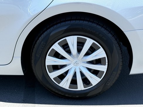 Certified 2020 Toyota Camry LE w/ Preferred Accessory Package image 16