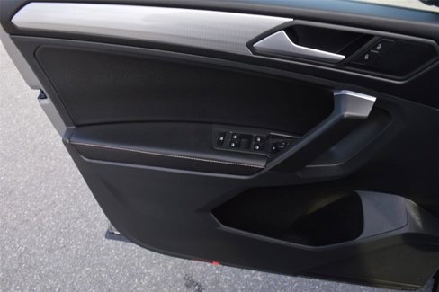 Used 2022 Volkswagen Tiguan S image 12