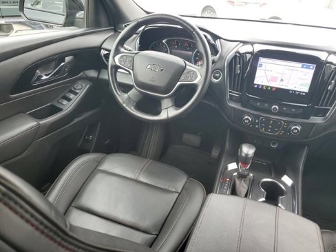 Used 2022 Chevrolet Traverse RS image 12