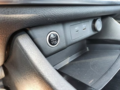 Used 2023 Nissan Rogue SV image 22