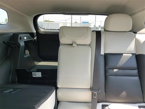 Used 2024 Honda Prologue EX image 23