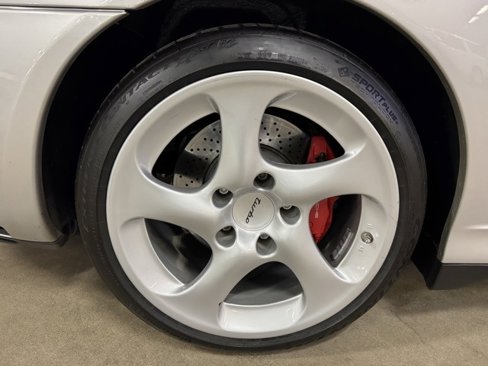 Used 2003 Porsche 911 Turbo image 32
