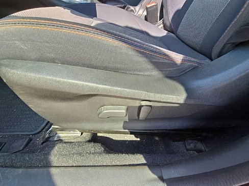 Used 2020 Subaru Crosstrek 2.0i Premium w/ Moonroof Package 2 image 12