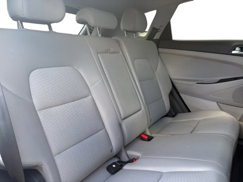 Used 2020 Hyundai Tucson SE image 32