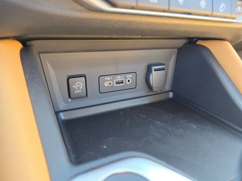 New 2025 Nissan Sentra SV w/ SV Premium Package image 34