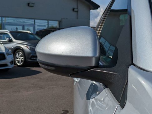 Used 2021 Nissan Sentra SV image 11