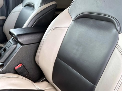 Used 2022 Ford Bronco Wildtrak image 18