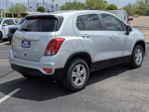 Used 2022 Chevrolet Trax LS w/ Tint and Cruise Package image 2