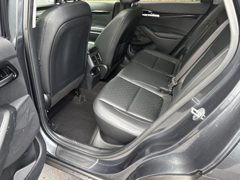 Used 2022 Kia Seltos SX w/ Sunroof Package image 24
