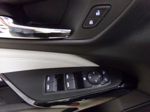 New 2025 Chevrolet Trax LT w/ Driver Confidence Package image 14