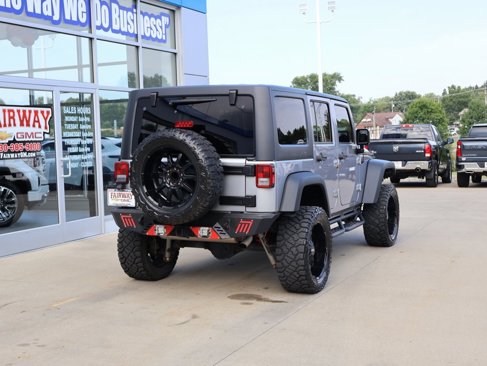 Used 2016 Jeep Wrangler Unlimited Rubicon image 3