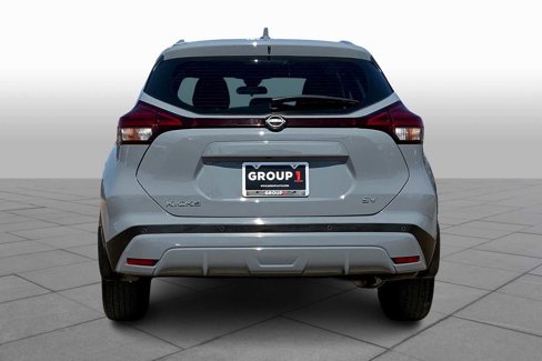 Used 2024 Nissan Kicks SV image 4