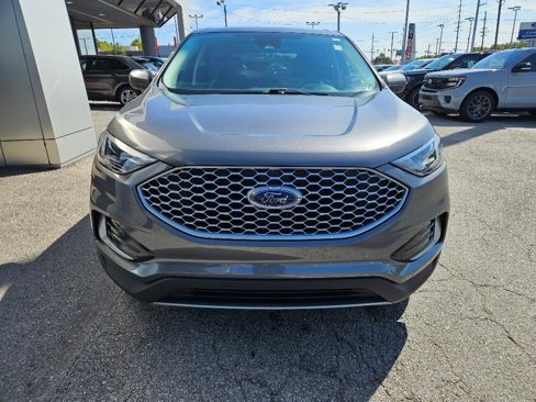 Used 2023 Ford Edge SEL image 9