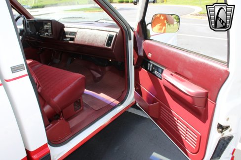 Used 1992 Chevrolet Silverado 1500 2WD Regular Cab image 22