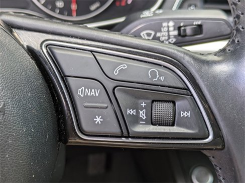 Used 2017 Audi A4 2.0T Premium image 22