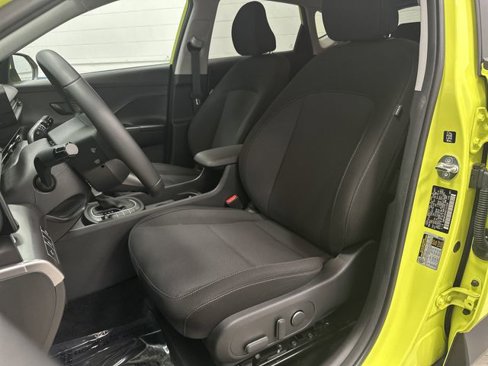 Used 2024 Hyundai Kona SEL image 4