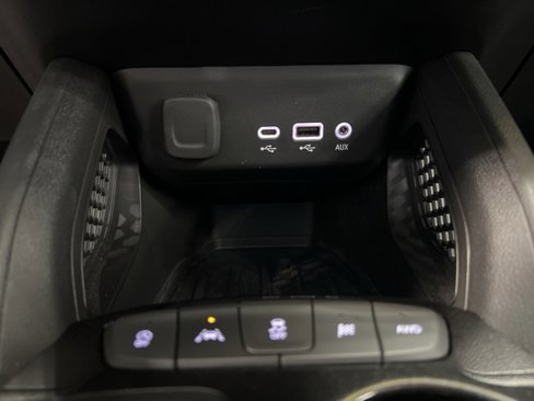Used 2022 Chevrolet TrailBlazer LT w/ Driver Confidence Package image 17