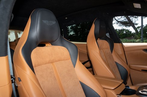 Used 2025 Aston Martin DBX 707 image 16