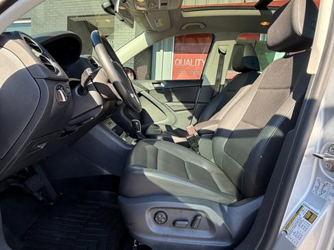 Used 2017 Volkswagen Tiguan Wolfsburg Edition image 2