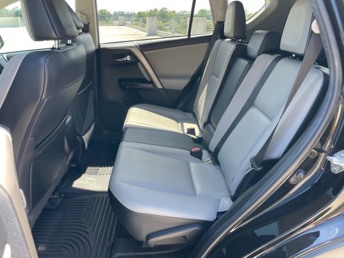 Used 2018 Toyota RAV4 Limited image 20