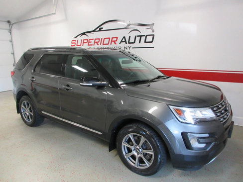 Used 2017 Ford Explorer XLT w/ Equipment Group 202A image 6