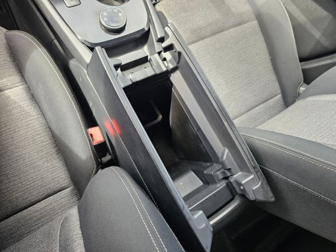 Used 2023 Nissan Rogue SV image 25