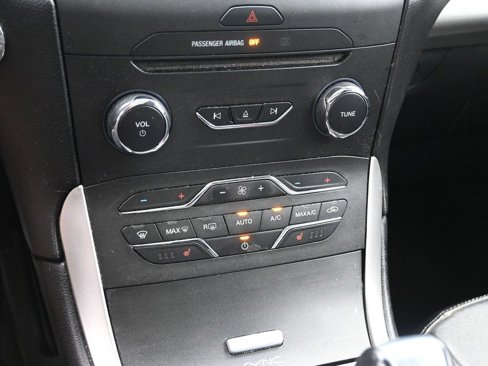 Used 2017 Ford Edge SEL w/ Equipment Group 201A image 16