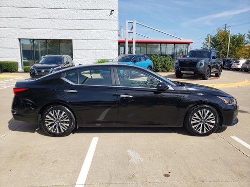 Certified 2023 Nissan Altima 2.5 SV image 9