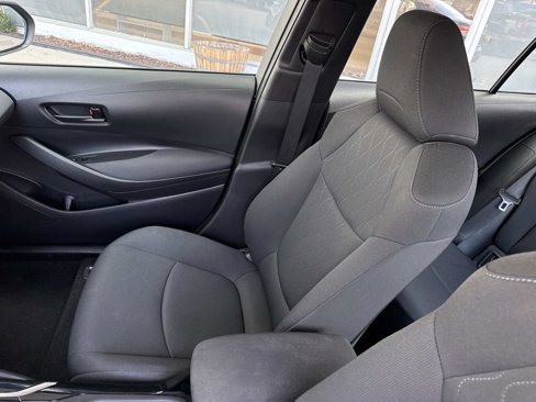 Used 2022 Toyota Corolla LE image 14