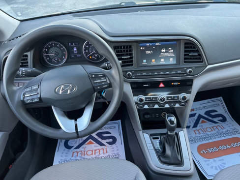 Used 2020 Hyundai Elantra SEL image 10