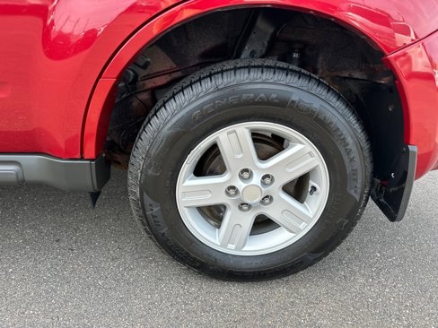 Used 2009 Ford Escape XLT image 9
