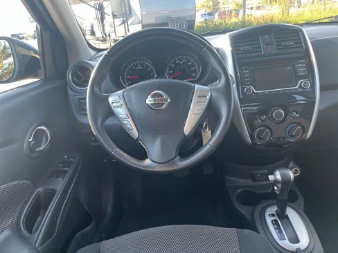 Used 2018 Nissan Versa SV w/ SV Special Edition Package image 18