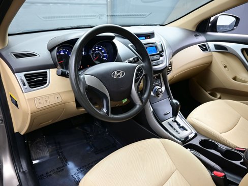 Used 2013 Hyundai Elantra GLS image 11