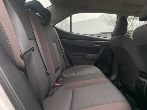 Used 2017 Toyota Corolla LE image 33