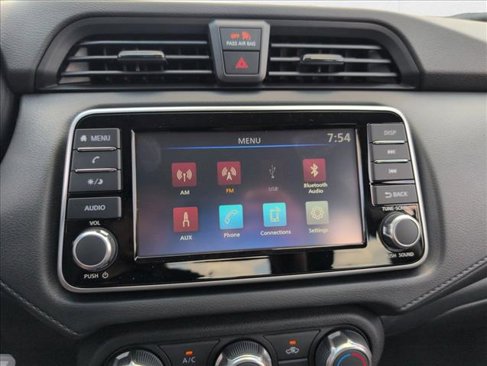 New 2025 Nissan Versa S image 11