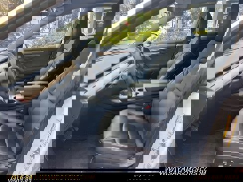 Used 2023 Tesla Model 3 Standard Range image 15