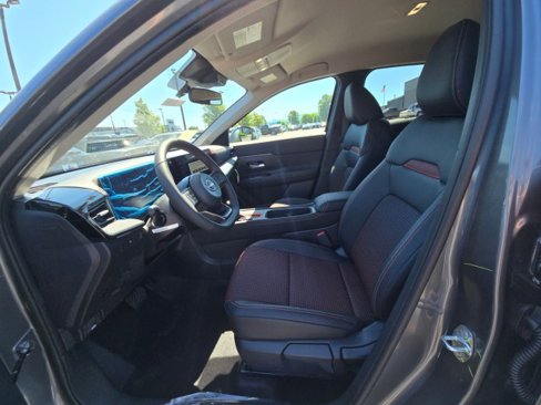 New 2025 Nissan Kicks SR image 22