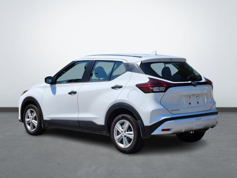 Used 2024 Nissan Kicks S image 3