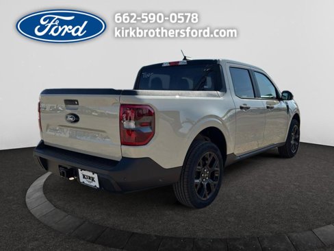 New 2025 Ford Maverick XLT w/ XLT Luxury Package image 5