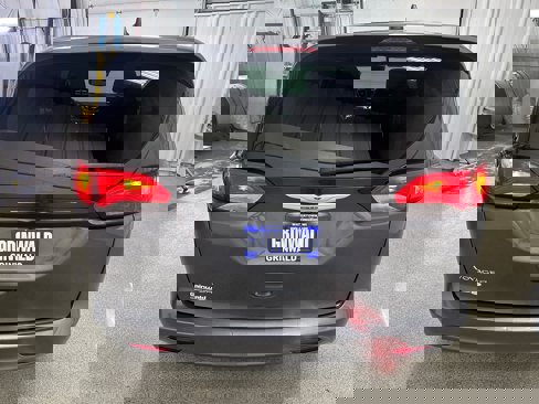 Used 2023 Chrysler Voyager LX image 25