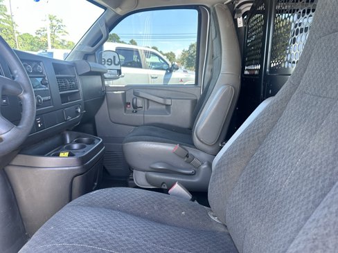 Used 2020 GMC Savana 2500 w/ Driver Convenience Package image 2