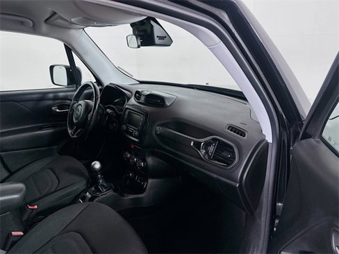 Used 2017 Jeep Renegade Altitude image 26