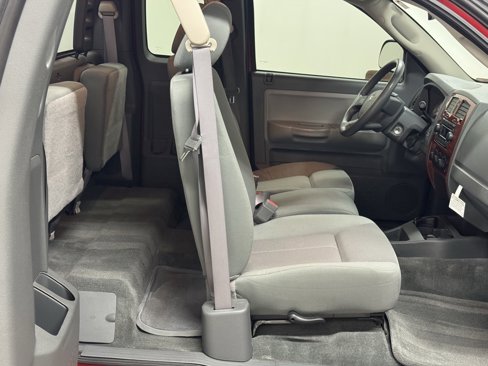 Used 2005 Dodge Dakota SLT image 12