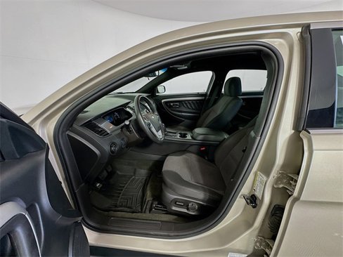 Used 2018 Ford Taurus SEL image 19