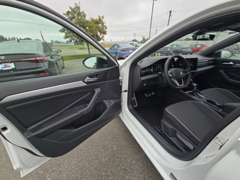 New 2025 Volkswagen Jetta Sport image 21