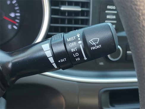 Used 2015 Kia Optima LX image 23