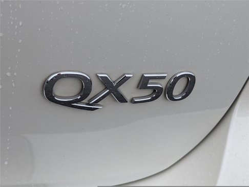 Used 2017 INFINITI QX50 AWD w/ Premium Plus Package image 9