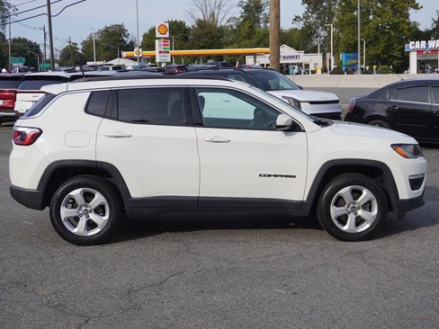 Used 2018 Jeep Compass Latitude w/ Cold Weather Group image 15