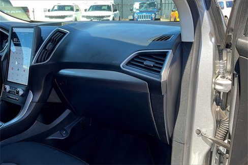 Used 2021 Ford Edge SE w/ Cargo Accessory Package image 16